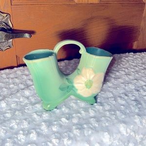 Seller floral double vase